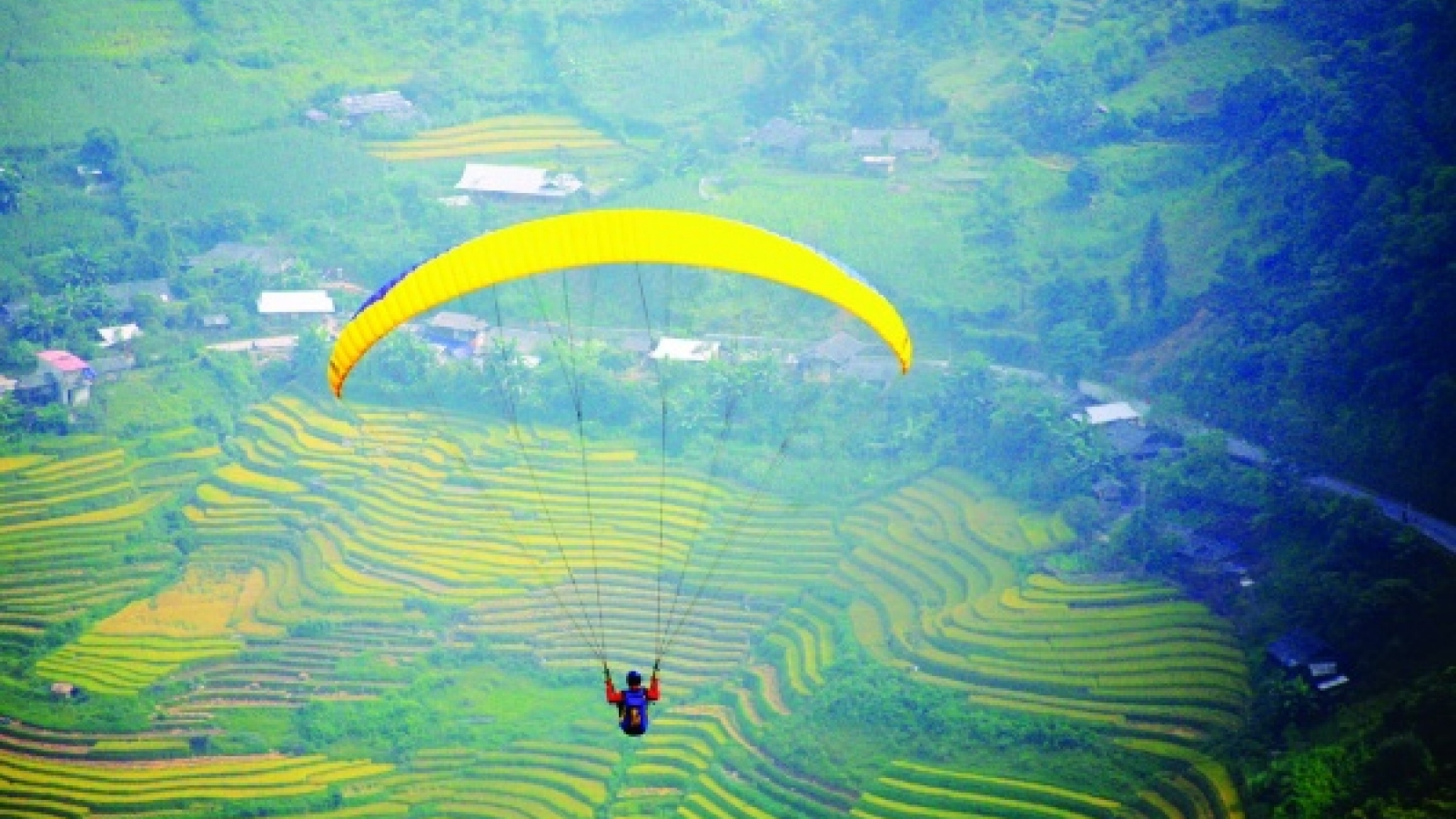 Paragliding festival starts Sept. 22 in Yen Bai Province
