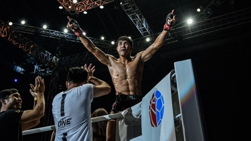 Top Muay Thai fighter to compete in ONE Championship Singapore