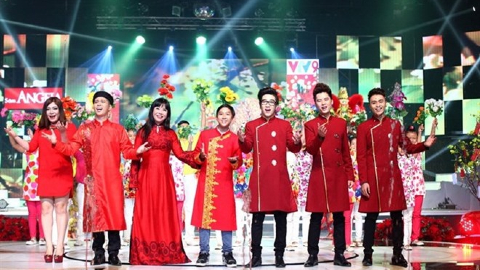HCM City: New plays, music shows for Christmas, New Year’s Eve