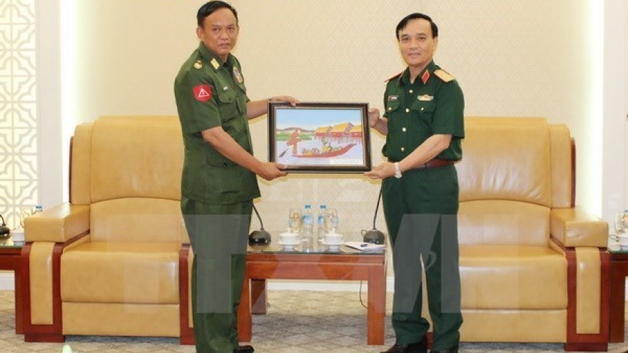 Top military officer receives Myanmar army delegation