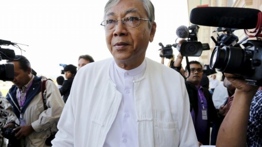 
        Myanmar: President urges to set up new election commission
                              