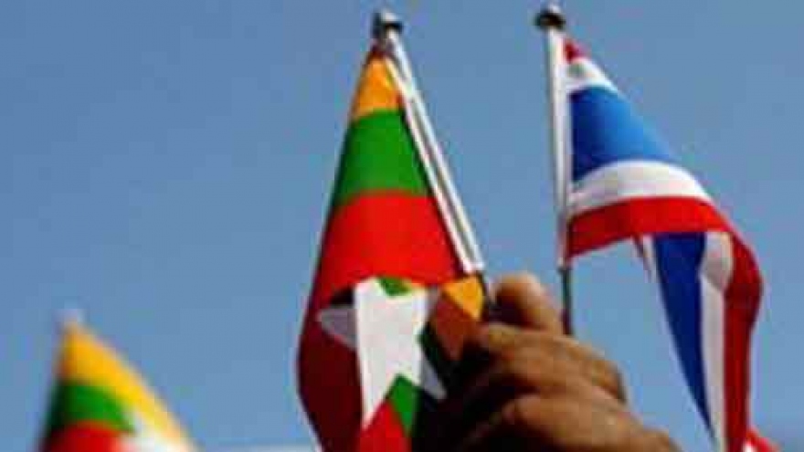 Thailand, Myanmar agree to foster military ties