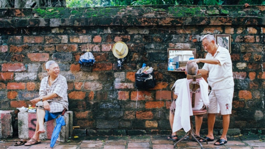 Photo exhibition celebrating liberation day opens today in Hanoi