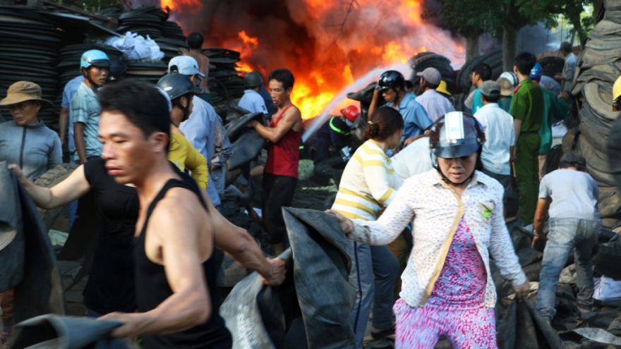 Firefighters battle flames at tire recycling facility in Quang Ngai