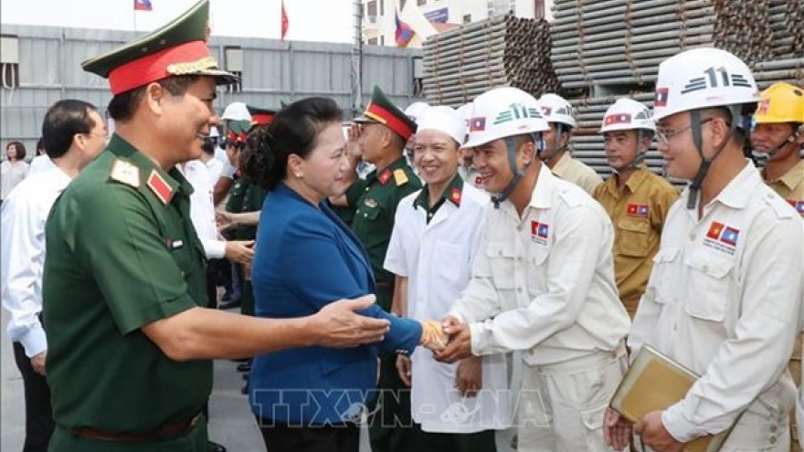 Top legislator visits construction site of Lao NA House, Vientiane province