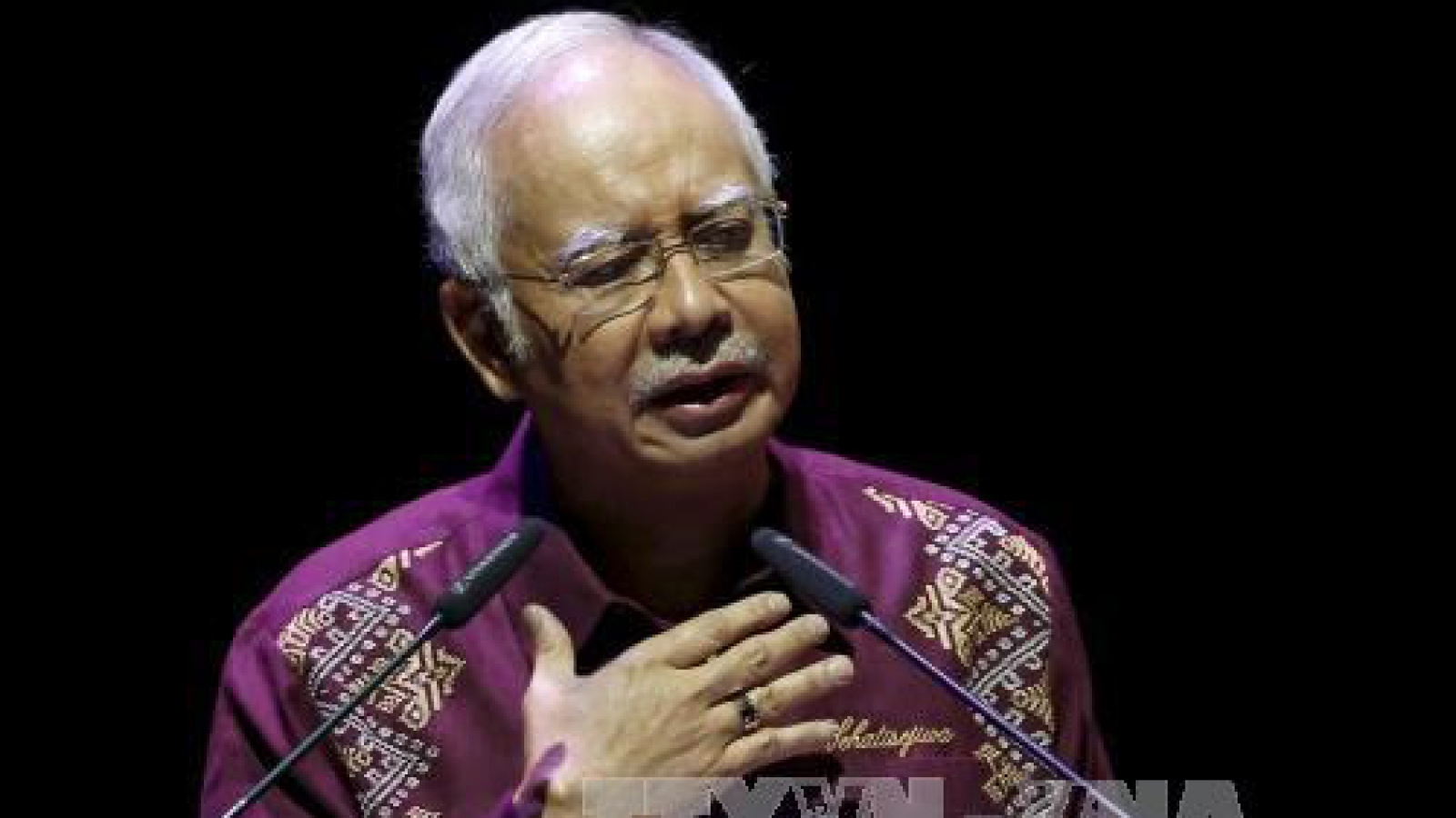 Malaysian Prime Minister talks East Sea dispute settlement