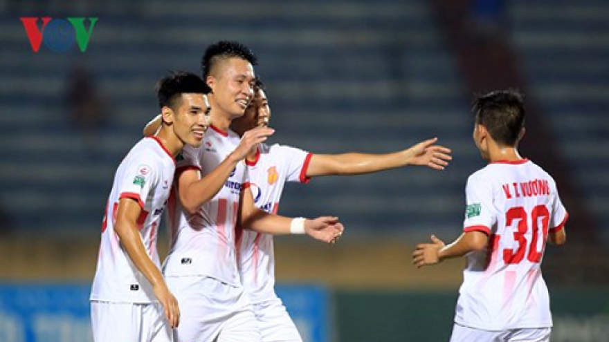 V-League 26th round: Nam Dinh and Can Tho in relegation showdown
