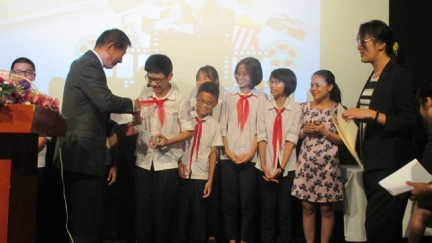 National student film making contest presents awards