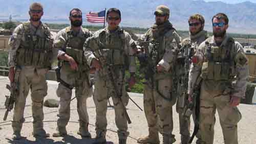 
        Islamic State kills US Navy SEAL in northern Iraq
                              