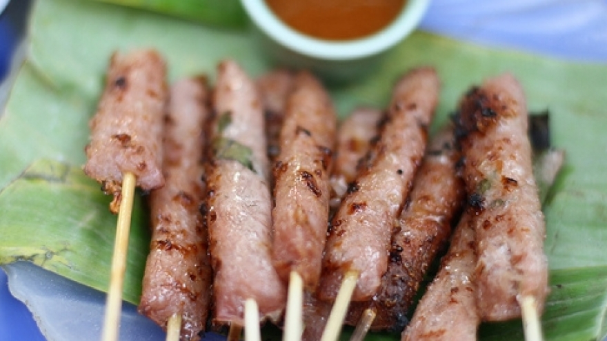 Snack food in Hanoi: less is more