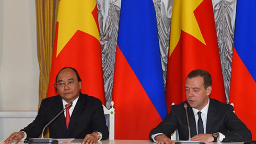 
        Vietnam, Russia resolved to intensify comprehensive strategic ties
                              