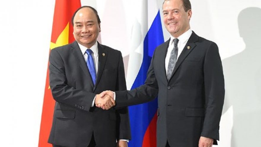 PM meets Russian, Philippine leaders at ASEAN Summit