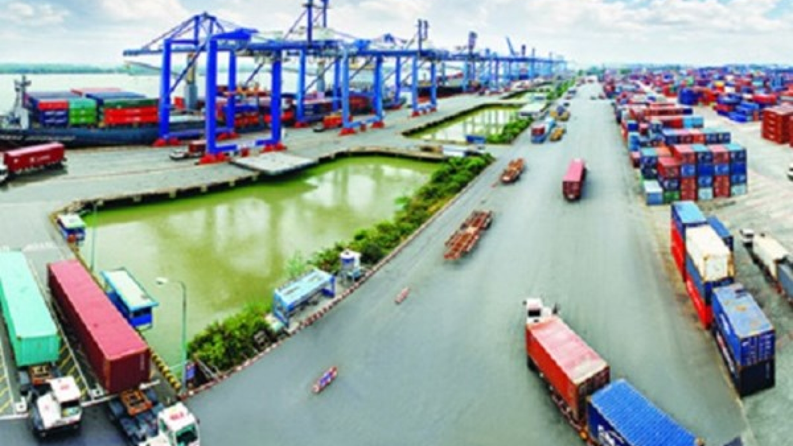 Vietnam makes pacts with Russia, Belarus