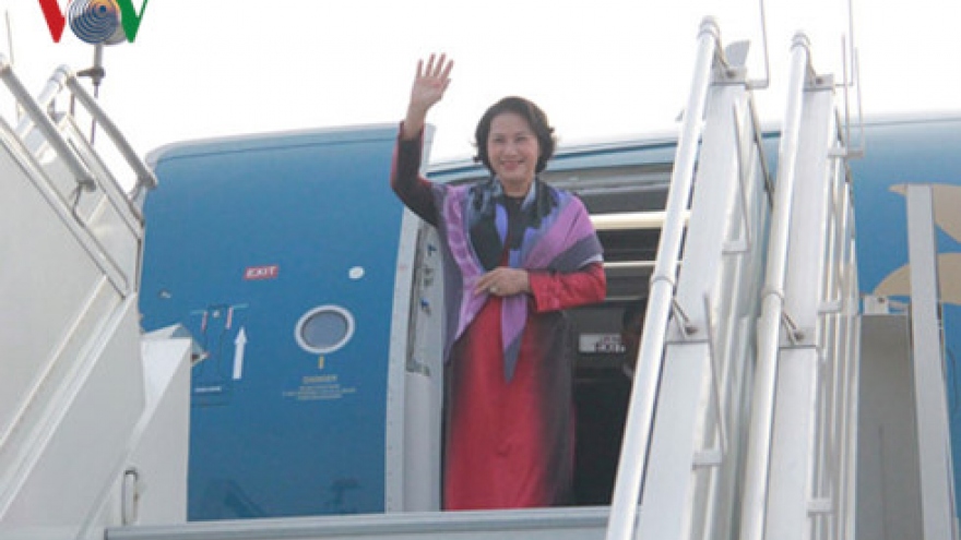 Top legislator wraps up visit to India