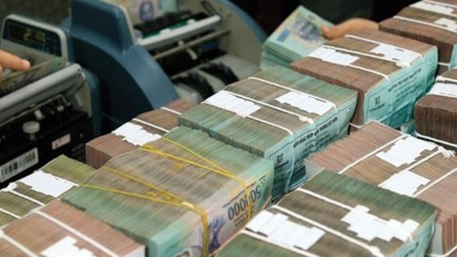 Banks speed up resolving bad debts