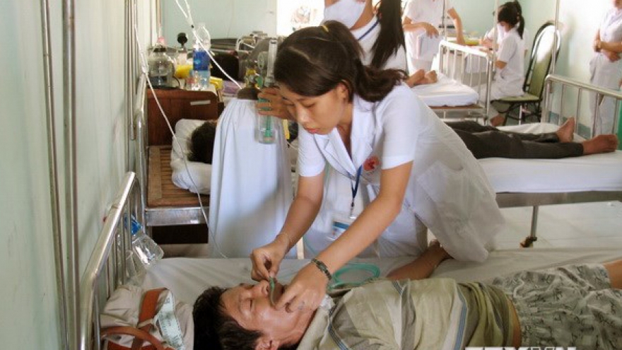 
        Food poisoning affects 42 workers in Bac Giang
                              
