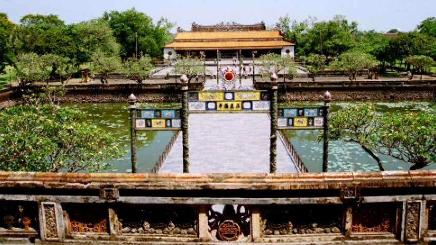 Hue: Noon Gate conservation starts