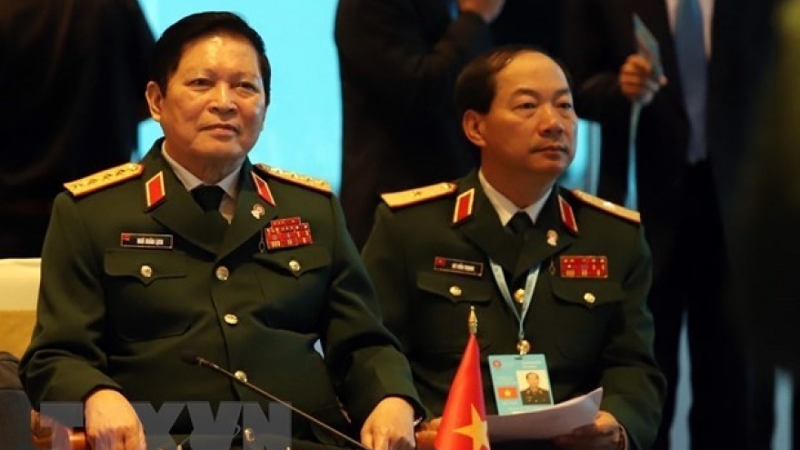 Vietnamese Defense Minister mentions East Sea in ASEAN meeting