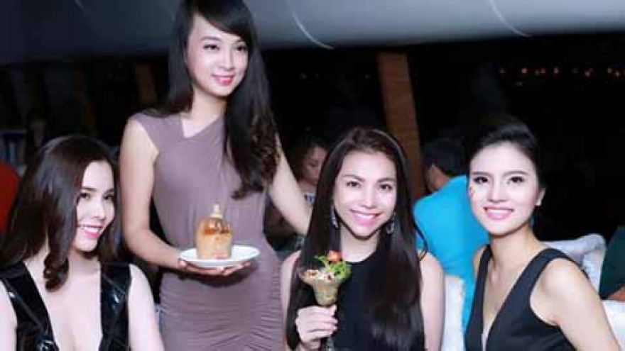 Master Chef Nhat puts pizazz in Vietnamese cooking
