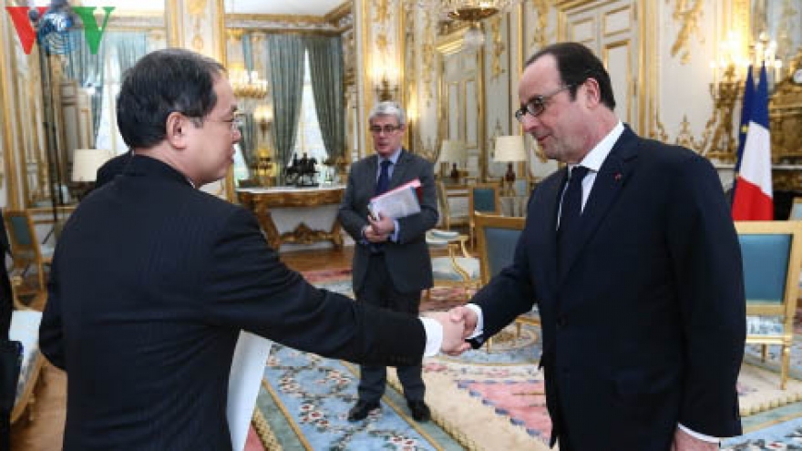 French President to visit Vietnam