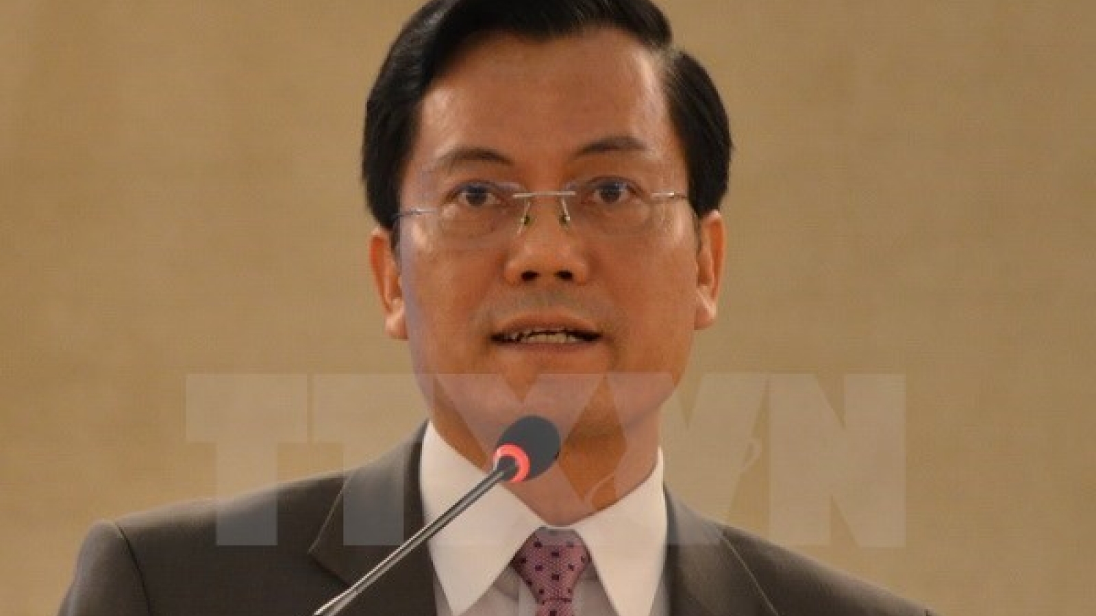 Vietnam, Canada hold first political consultation