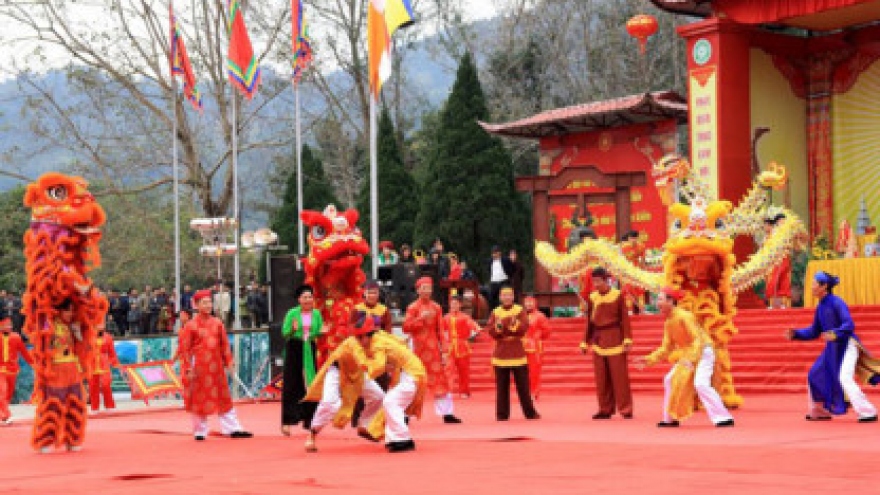 Ngoc Tan village festival revitalizes folk games