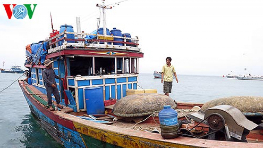  Fishermen called to continue to go offshore