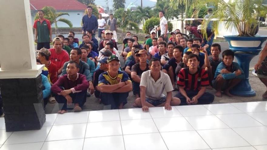 Indonesia arrests 580 Vietnamese for illegal fishing 