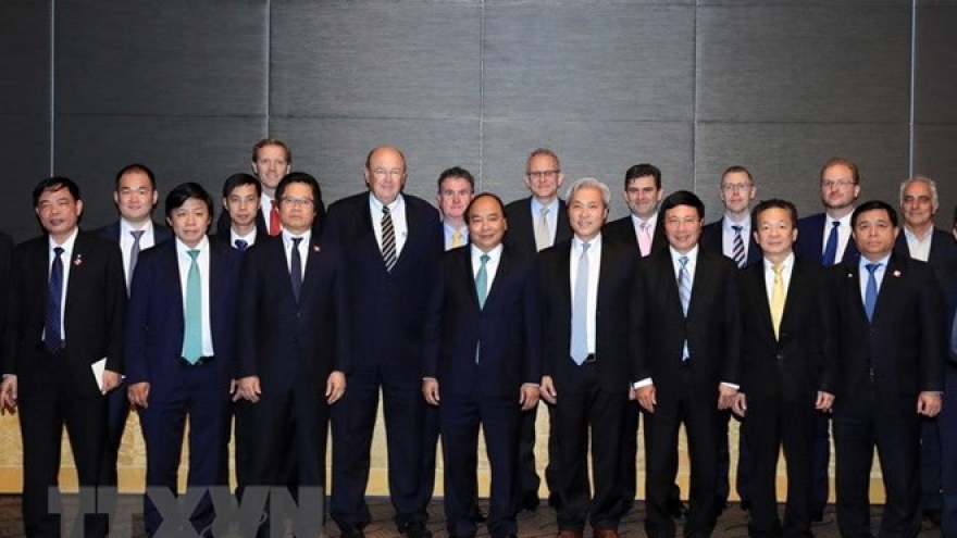 PM Phuc expects new waves of investments from Australia