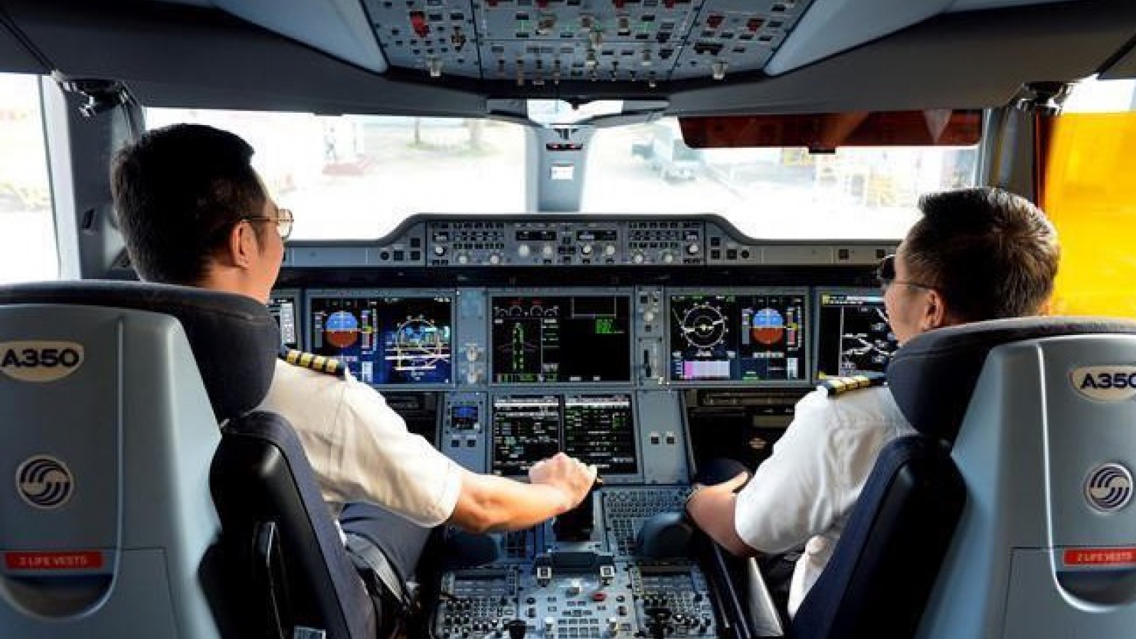 PM asks transport ministry to report aviation worker shortages