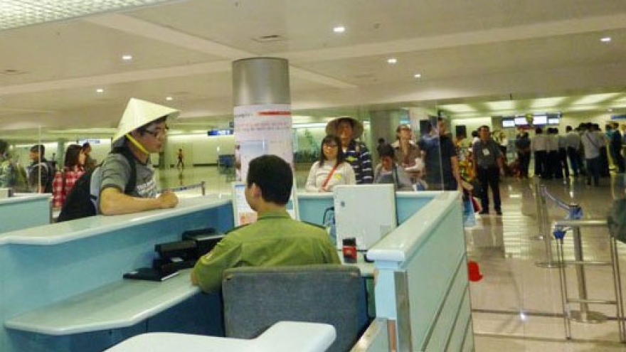 Travel firms bemoan new immigration rule