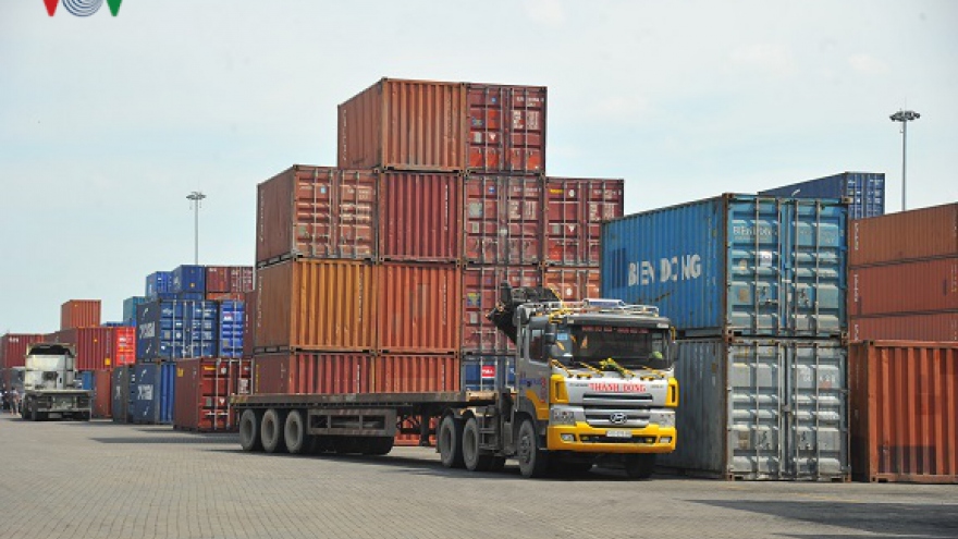 Vietnam’s trade deficit hits US$1 billion by mid-May