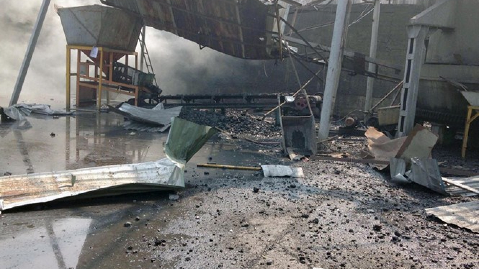2 Vietnamese workers killed in kiln explosion at Taiwanese firm