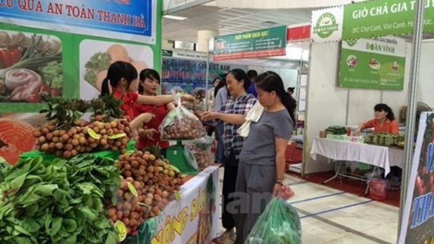 Specialties nationwide converge in Hanoi