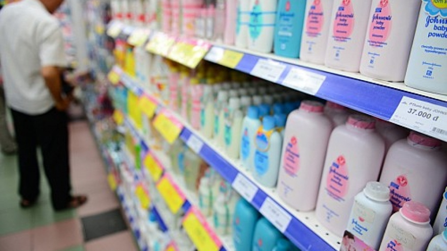Vietnamese consumers concerned over safety of J&J baby powder