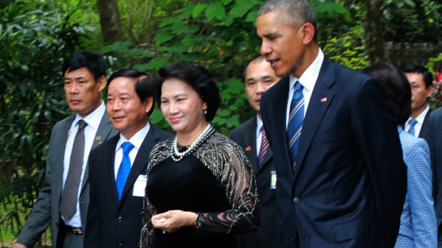 Obama visits Stilt House of late President Ho Chi Minh