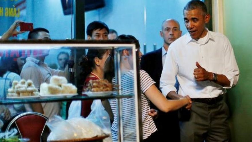 Obama hails ‘Bun Cha’ on CNN
