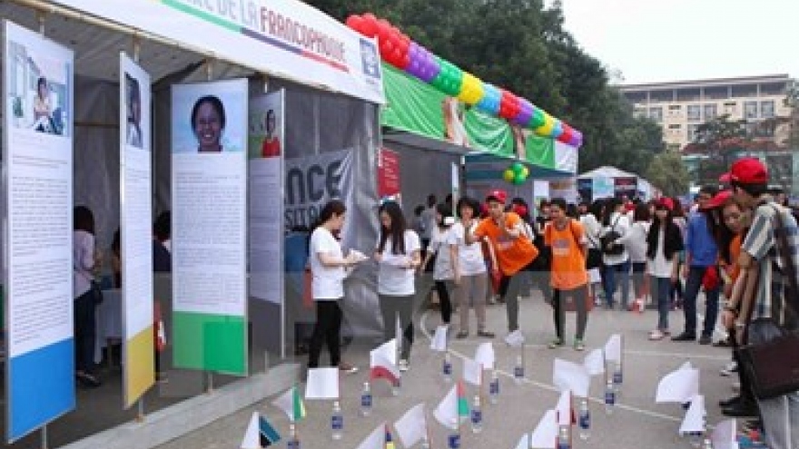 Vietnam wants OIF’s further support to French-language teachers