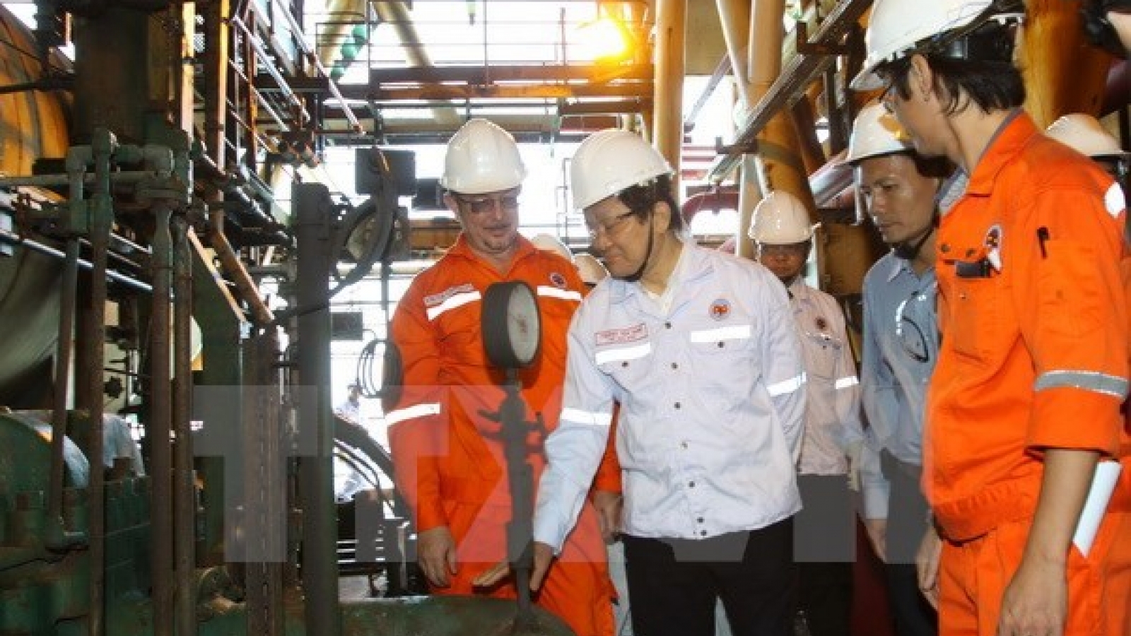 Oil and gas sector should build stabilisation fund: President
