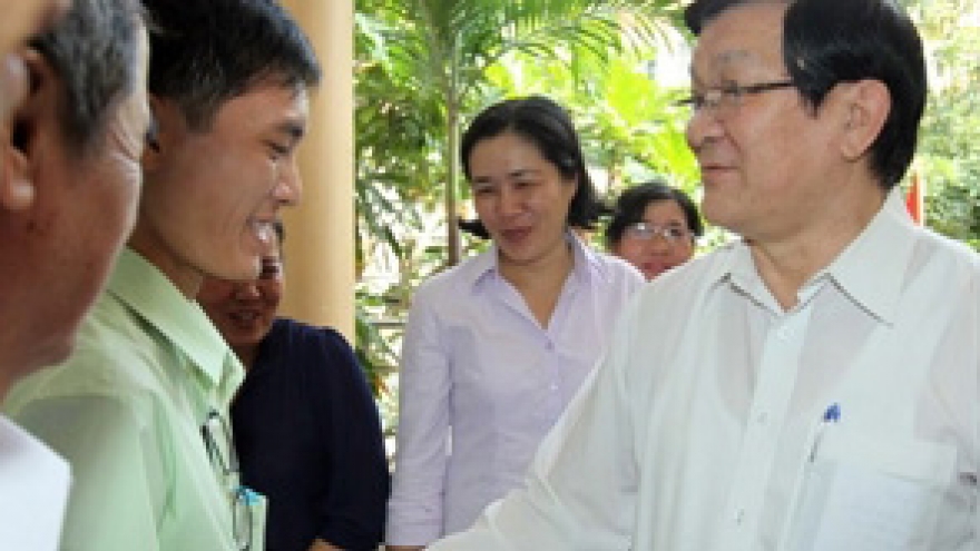 Public Security urged to continue following President Ho’s example