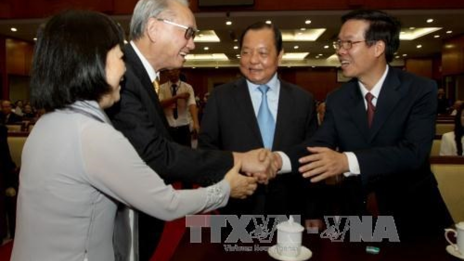 HCM City welcomes overseas Vietnamese on Lunar New Year 2016