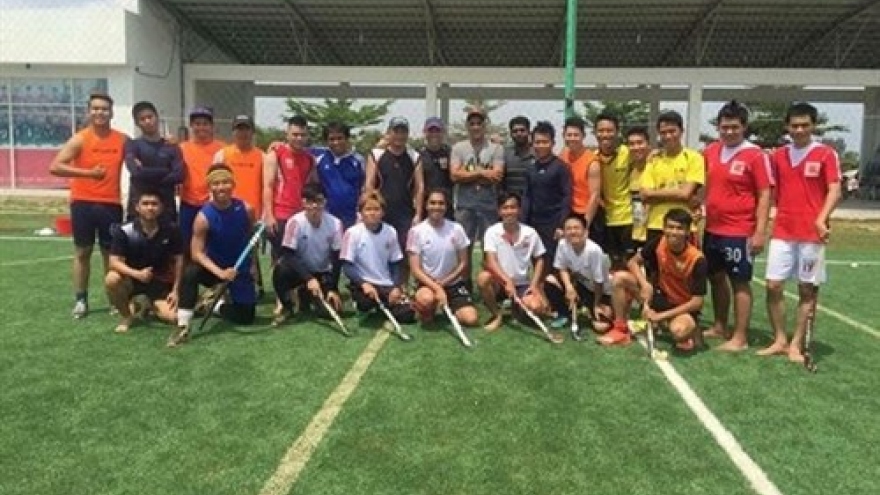 Hockey community passes the puck to Vietnam