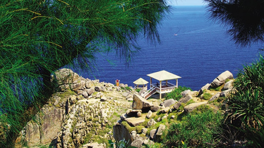 Pageant unveils Phu Yen’s beauty