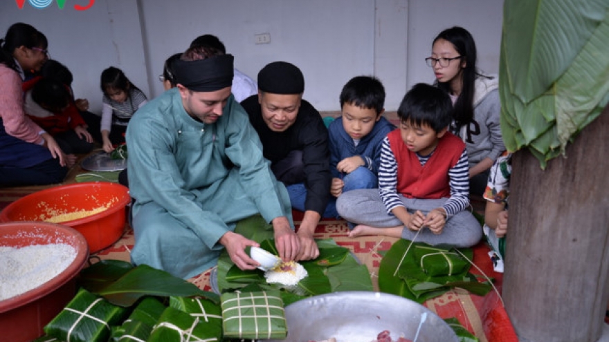 Preserving Tet tradition
