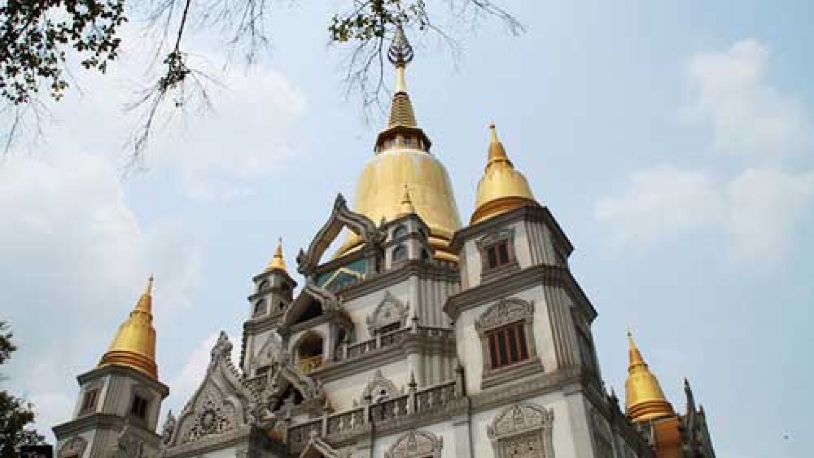 Myanmar presents Lord Buddha’s sarira to Vietnamese pagoda