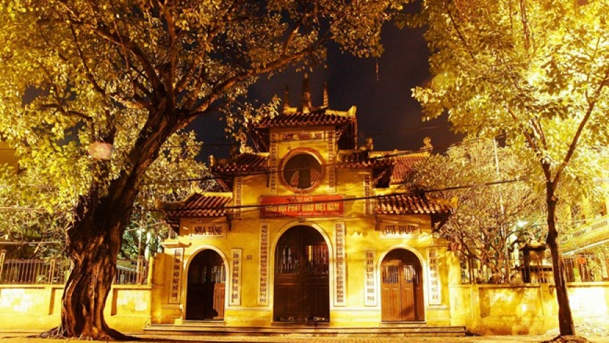 Hanoi’s pagodas, spiritual treat to visitors