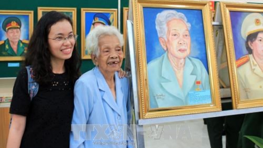Portraits of Heroic Vietnamese Mothers, heroines exhibited