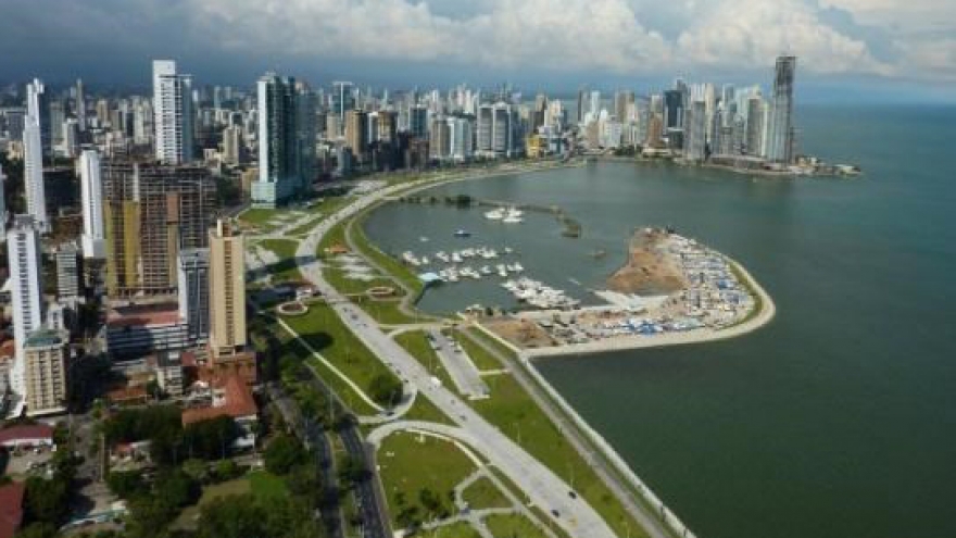 Panama images brought closer to Vietnamese people