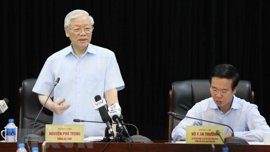 Party leader lauds information-education sector