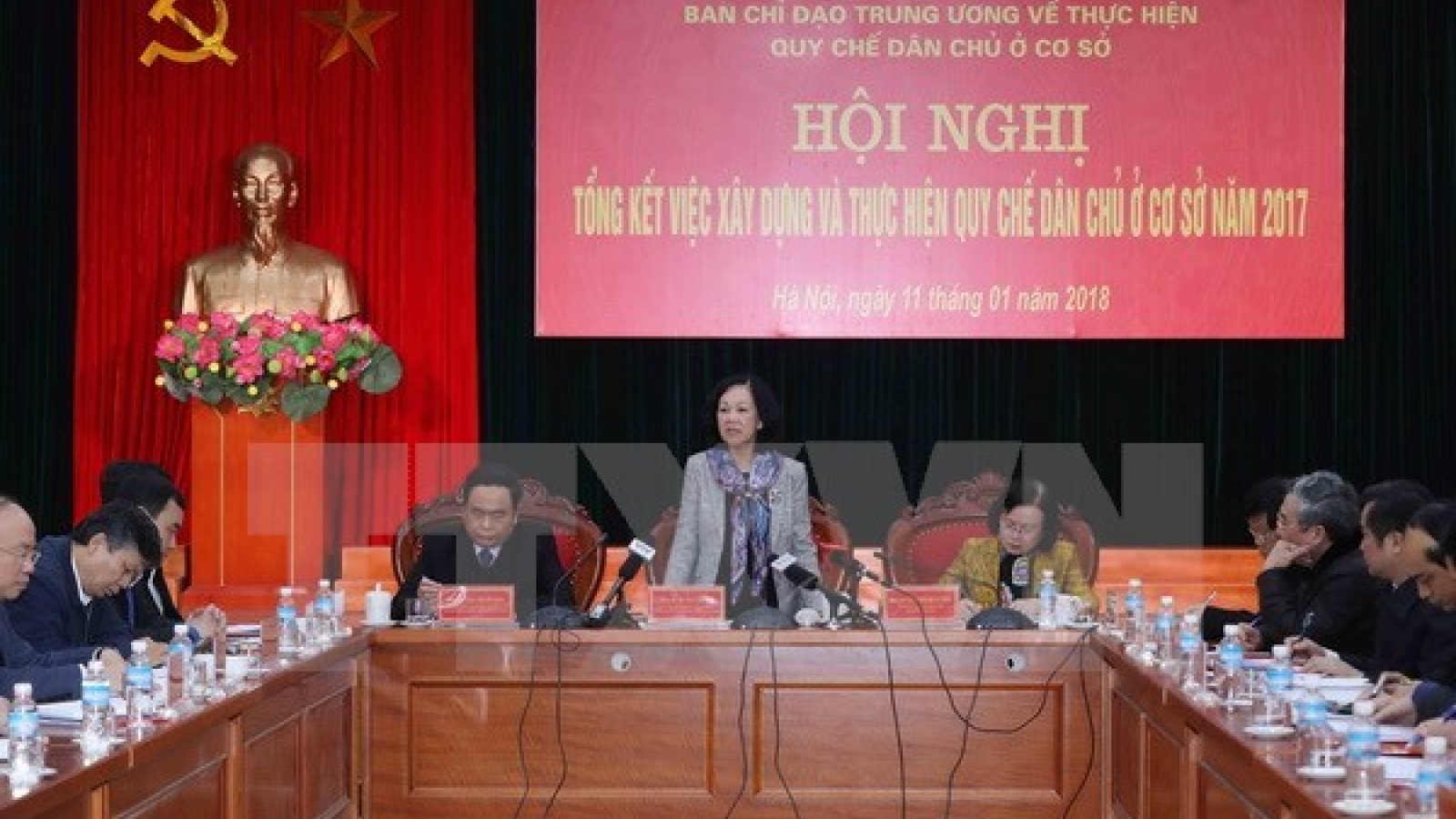 Party committees’ responsibility for grassroots-level democracy urged